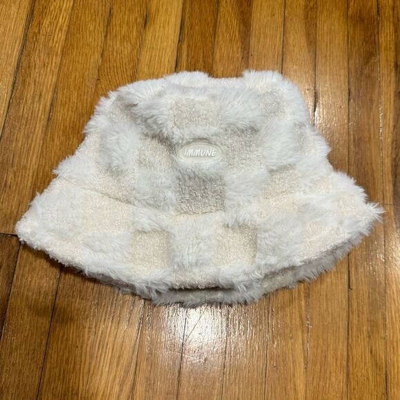 Fur Furry Fuzzy Teddy Bear Patchwork Immune Bucket Hat - Picture 8 of 8